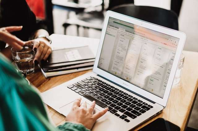 Cara Menjadi Penulis Online yang Menghasilkan Uang